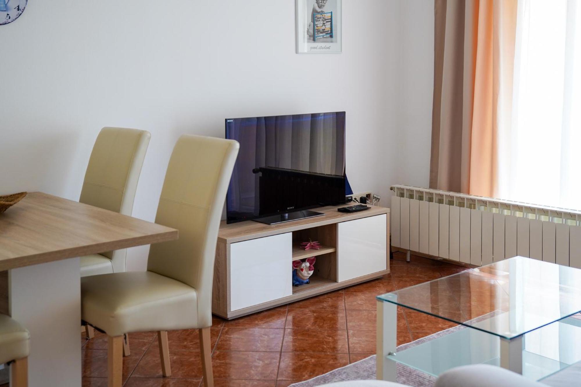Apartamento Apartman Lana Omišalj Exterior foto