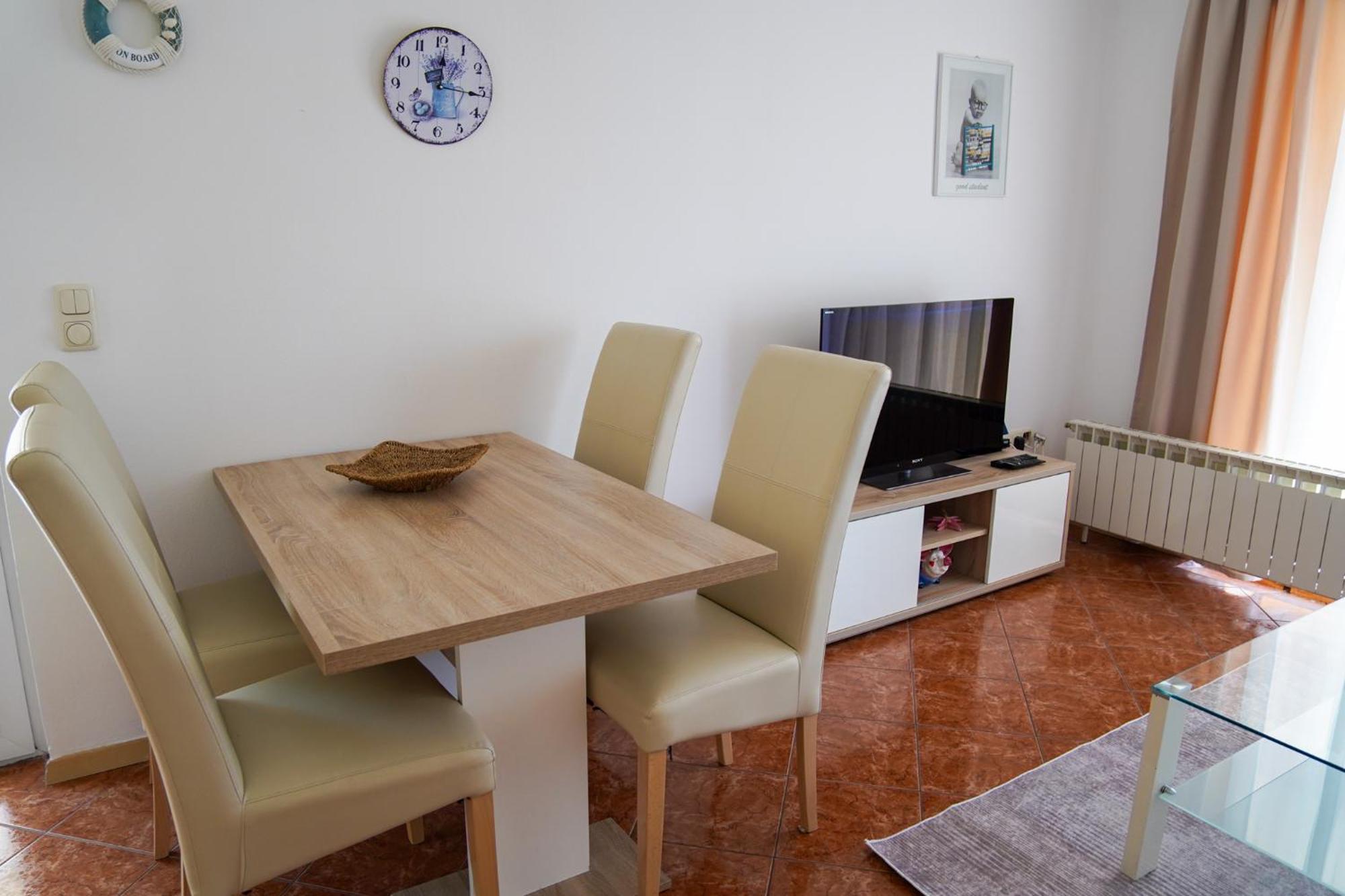Apartamento Apartman Lana Omišalj Exterior foto